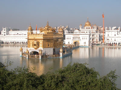 golden temple view from dukh bhanjani beri side