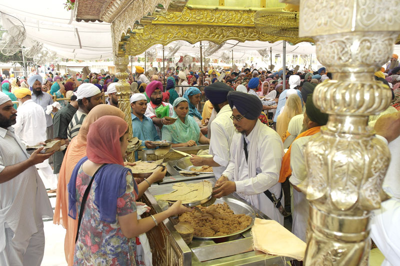 karah prasad golden temple